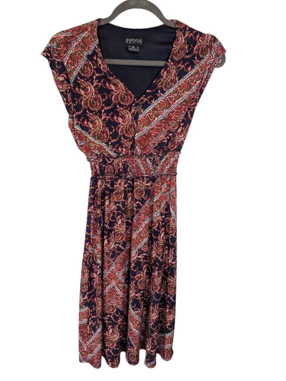 Enfocus Petite Rose/red and blue paisley print midi dress with a V-neck and cap